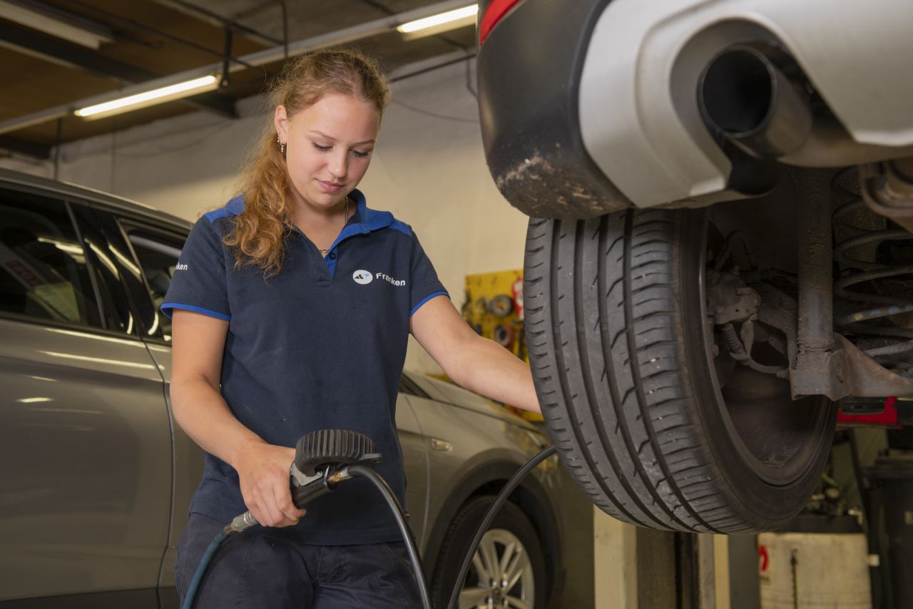 Uitvoeren van een onderhoudsbeurt in Nunspeet door monteur