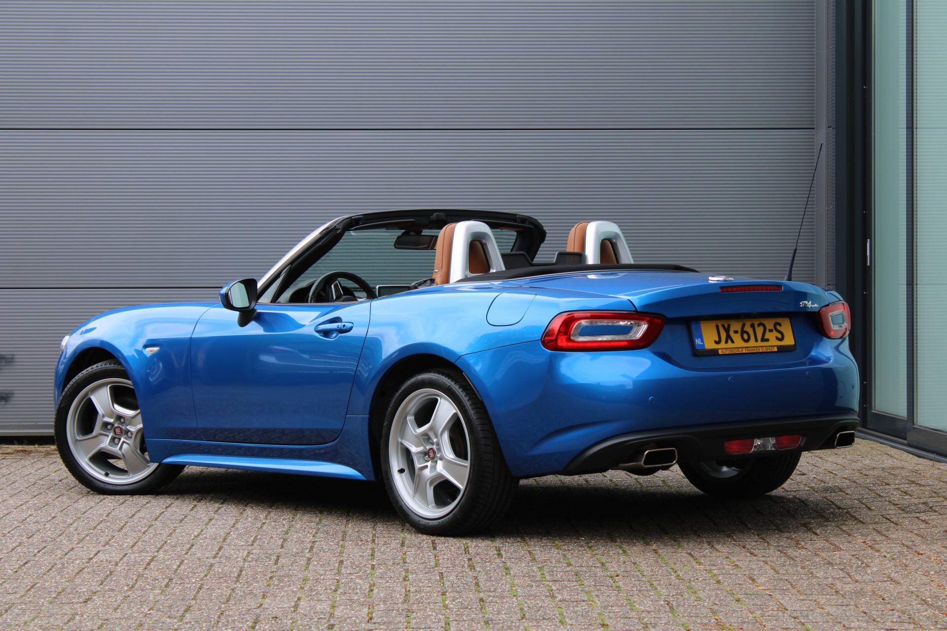 Fiat 124 Spider