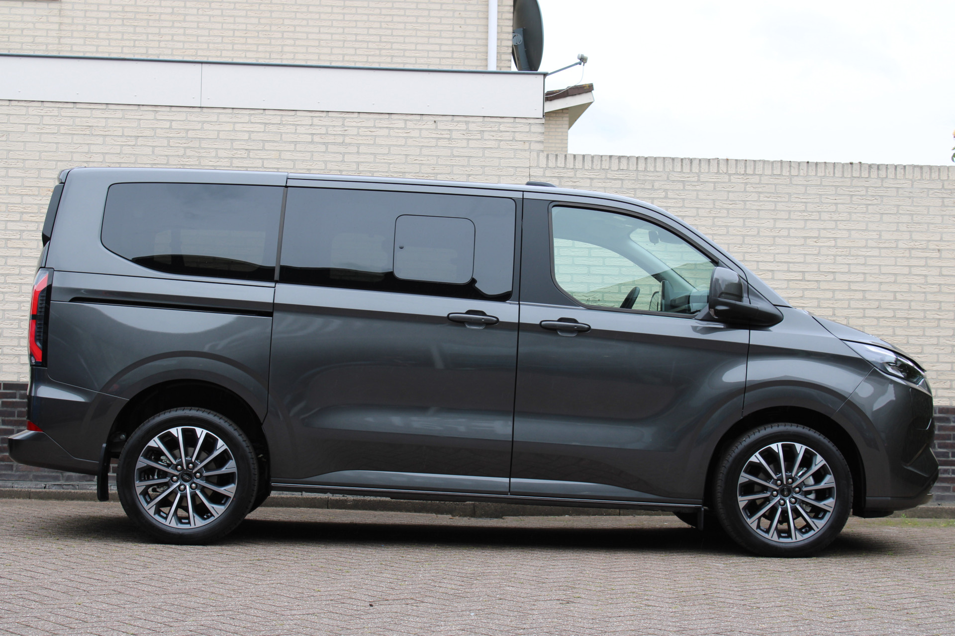 Ford Tourneo