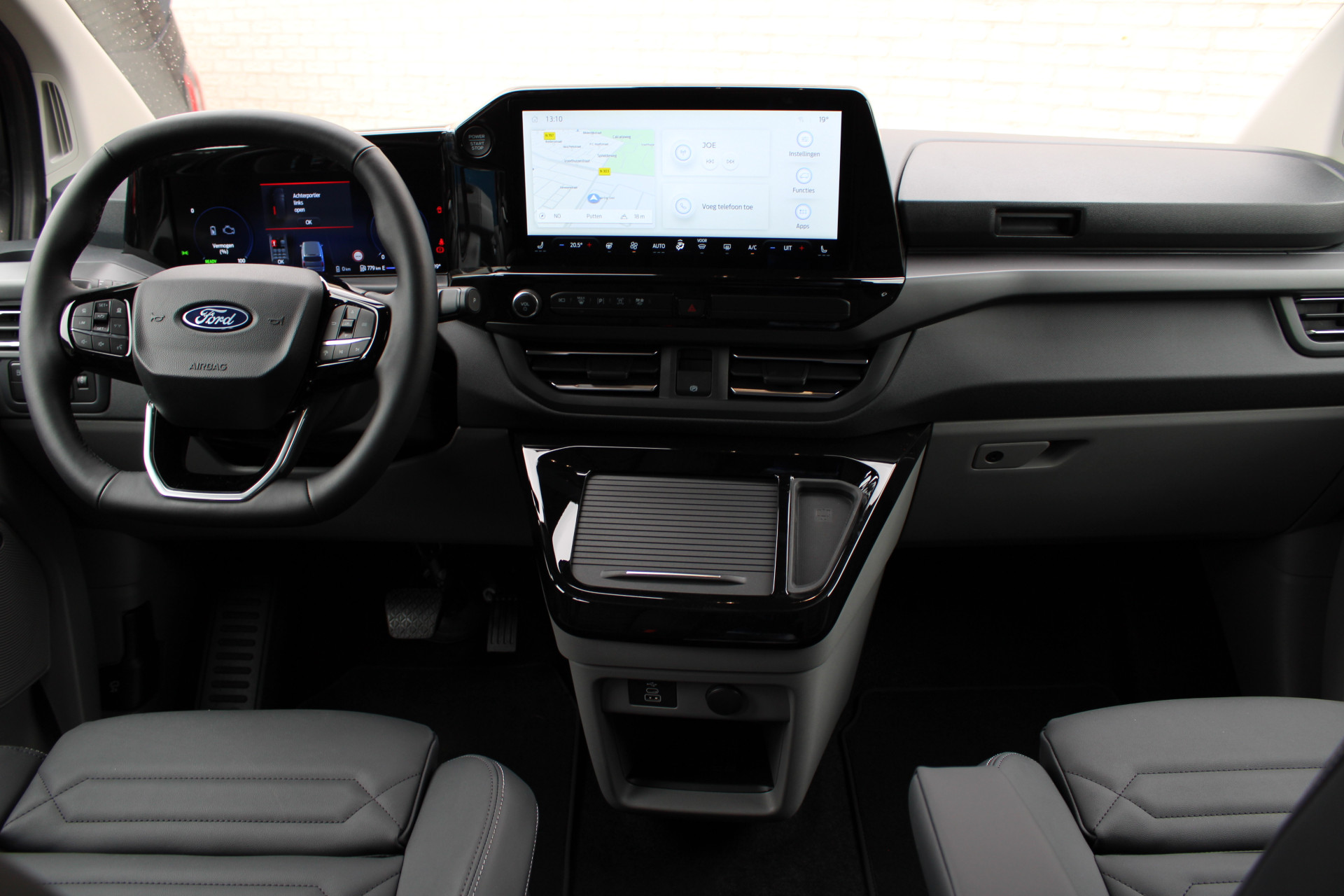 Ford Tourneo