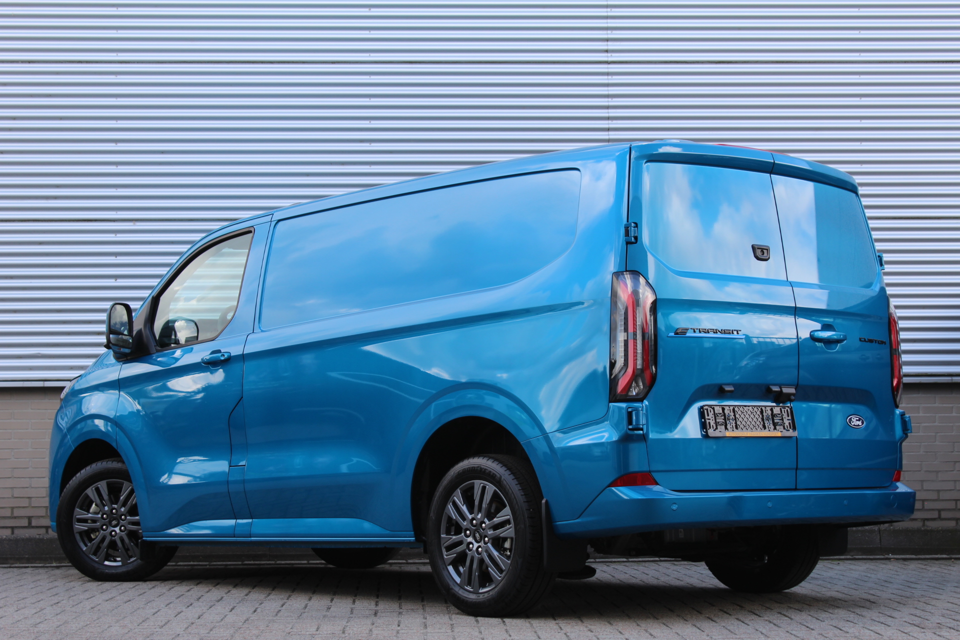 Ford E-Transit Custom