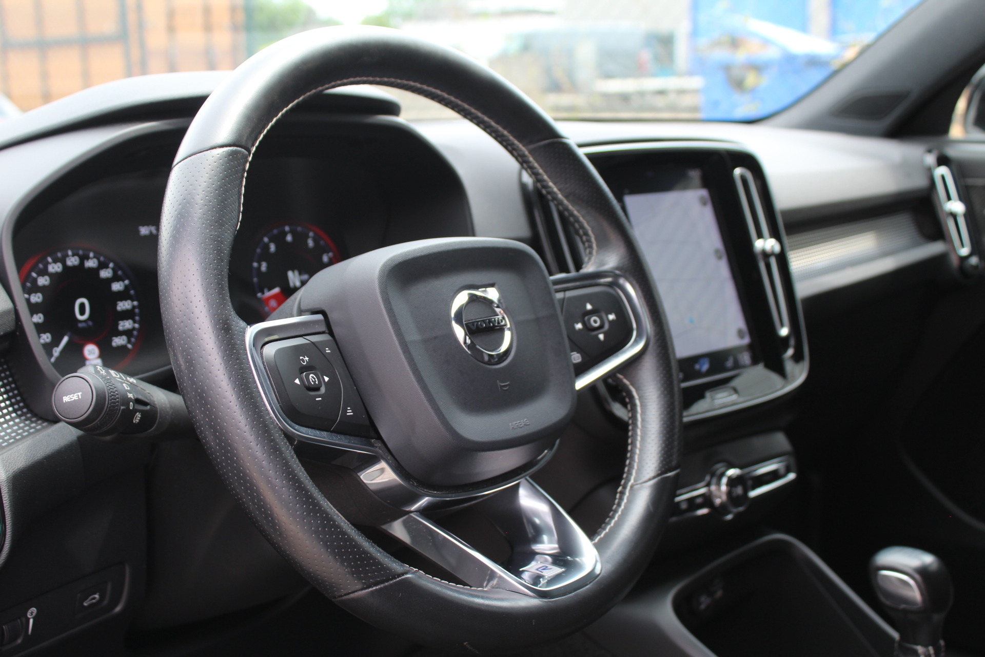 Volvo XC40