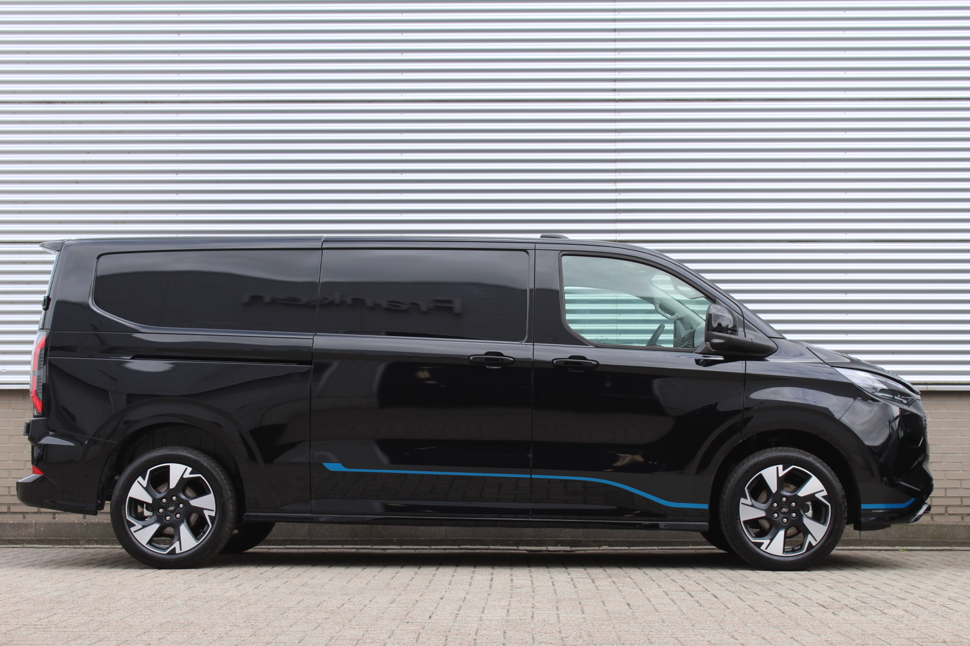 Ford E-Transit Custom