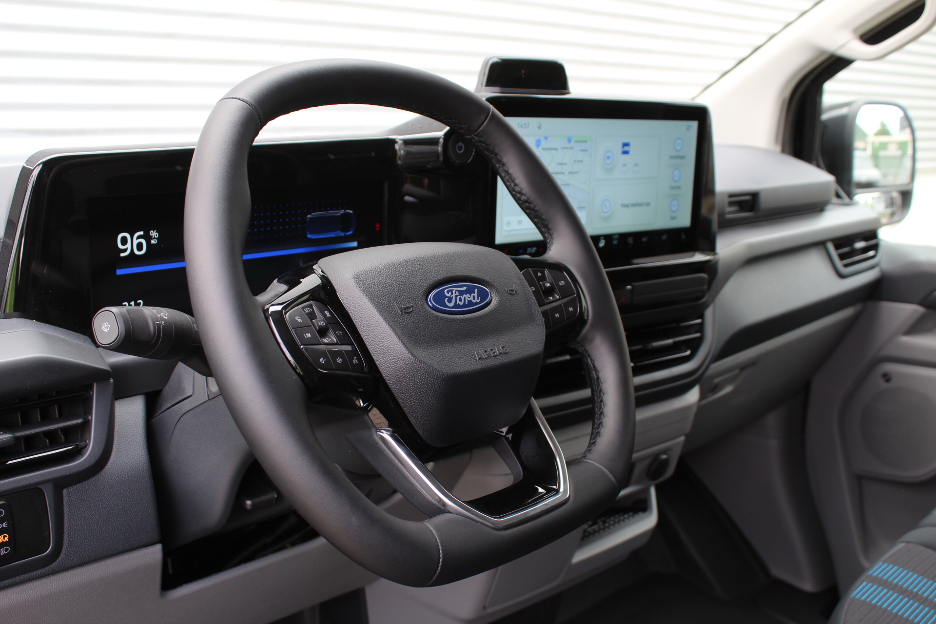 Ford E-Transit Custom