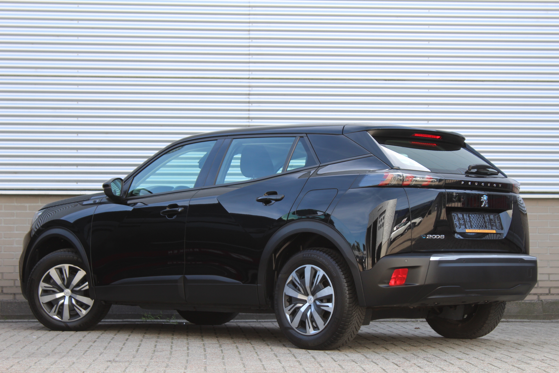 Peugeot e-2008