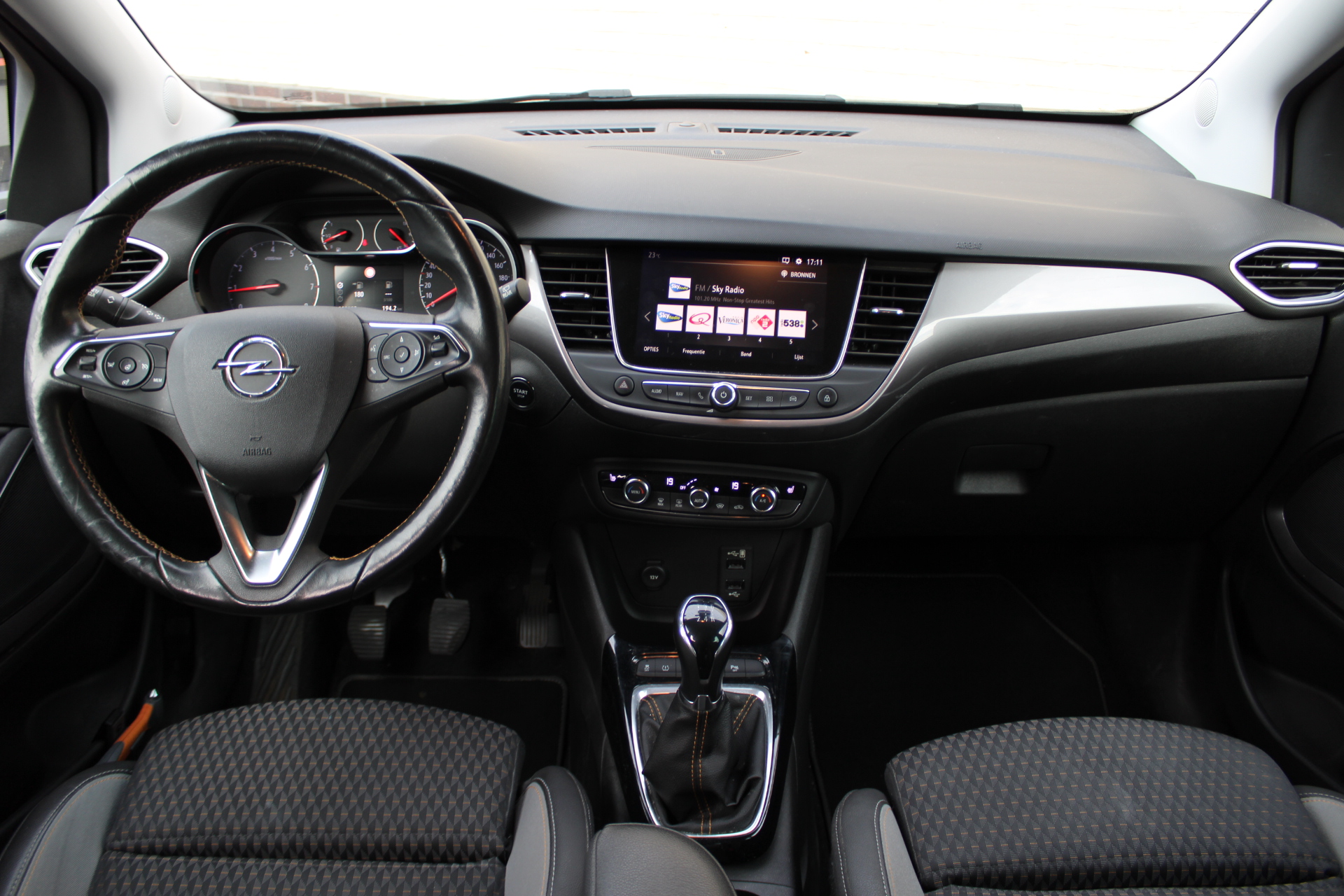 Opel Crossland X
