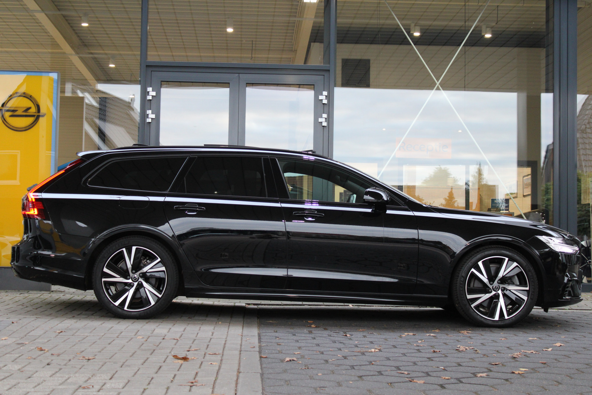 Volvo V90